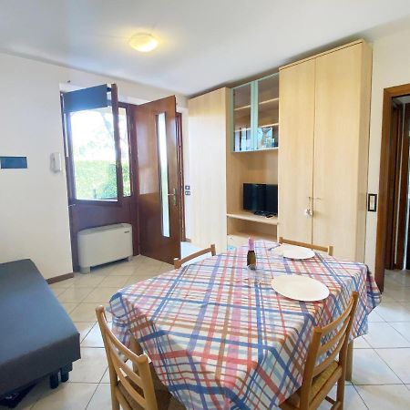 Apartment With Garden And Grill - Green Residence Sirmione Desenzano del Garda Exterior foto