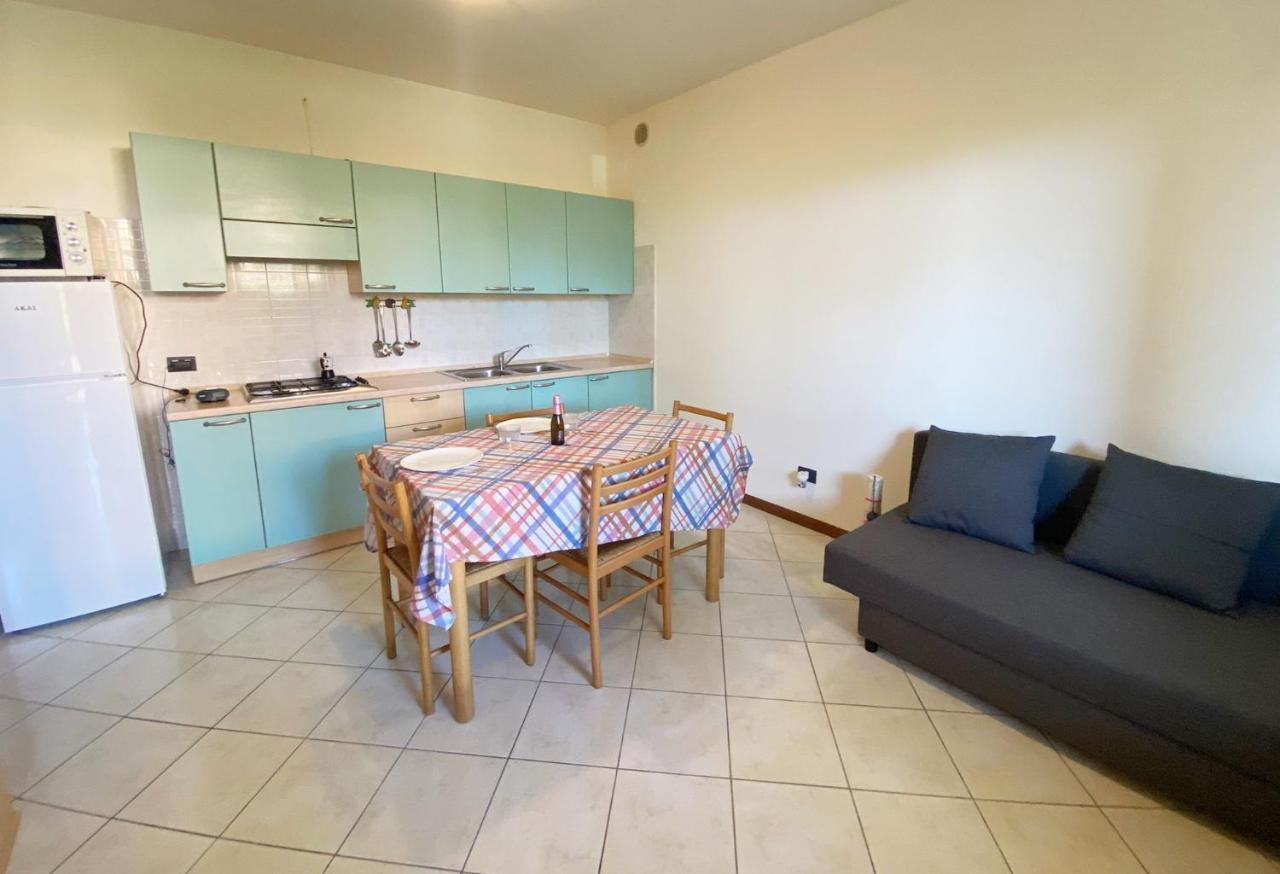 Apartment With Garden And Grill - Green Residence Sirmione Desenzano del Garda Exterior foto