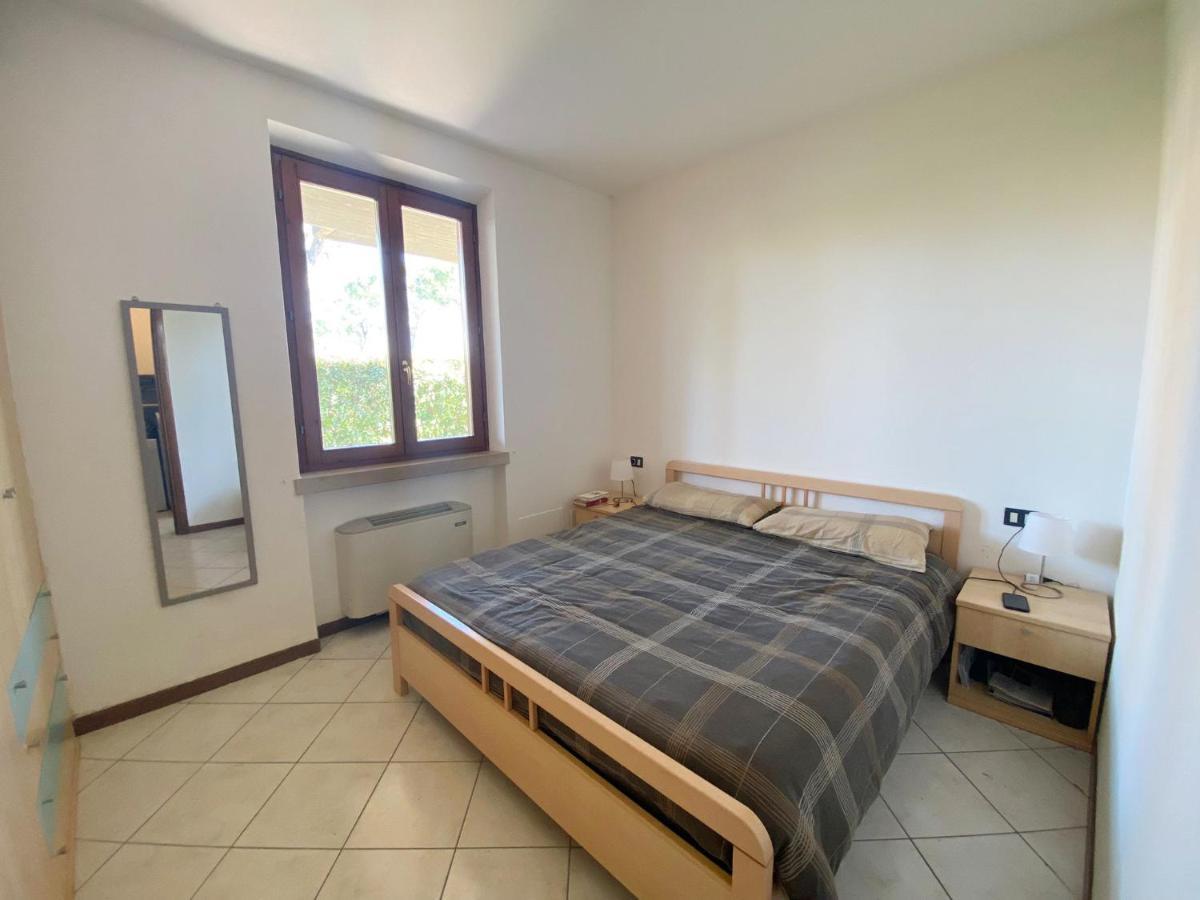 Apartment With Garden And Grill - Green Residence Sirmione Desenzano del Garda Exterior foto