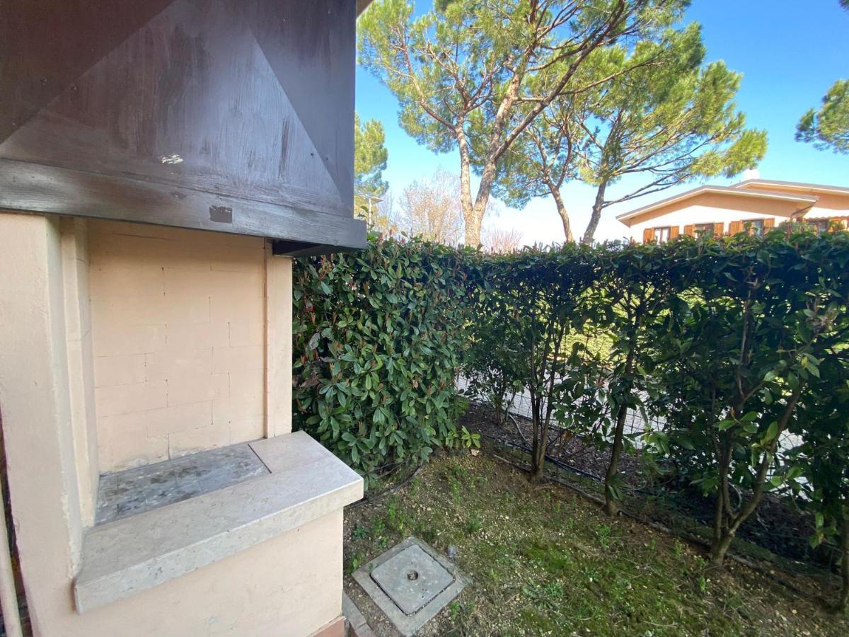 Apartment With Garden And Grill - Green Residence Sirmione Desenzano del Garda Exterior foto